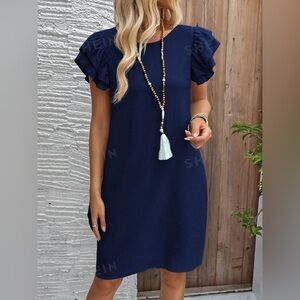 NWT EMERY ROSE DRESS SIZE M